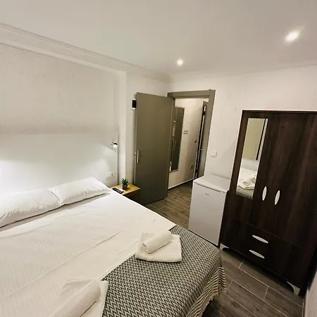Lejlighedshotel 9 House